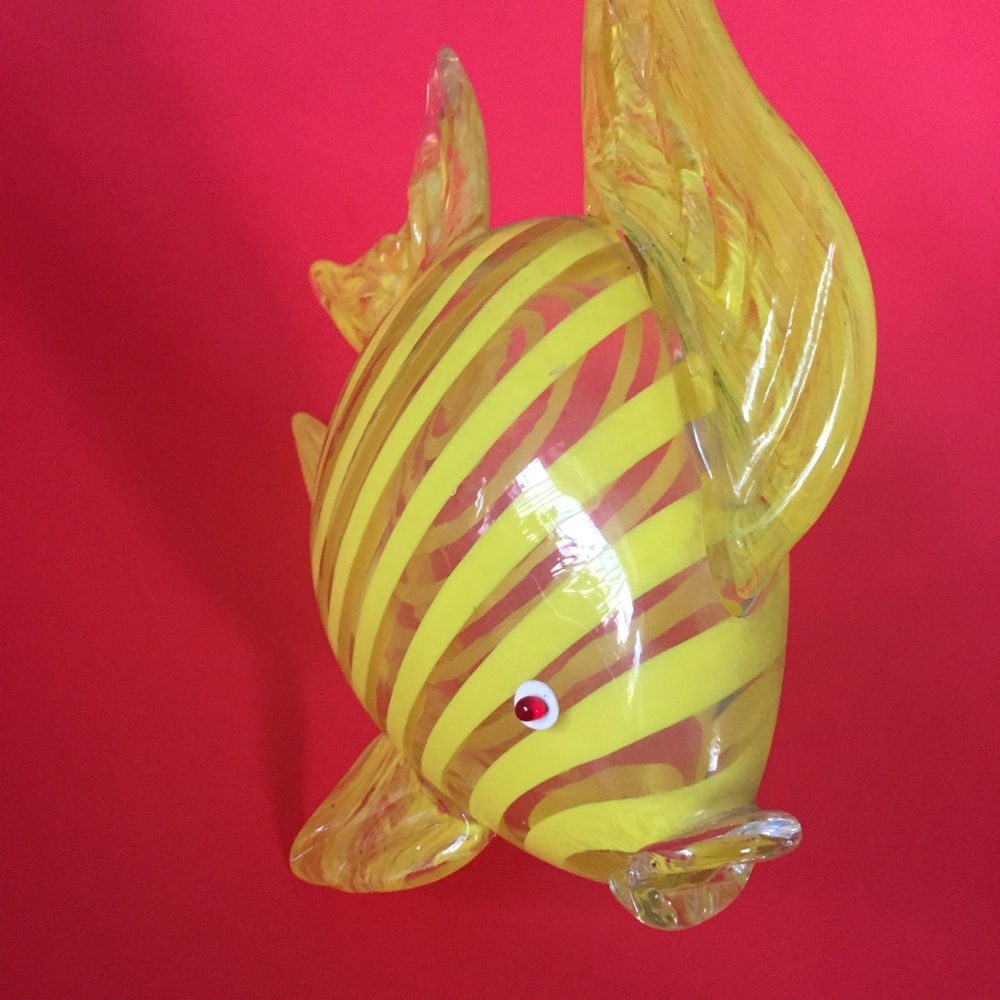 Glass 🐠 fish - Picture 3 of 4